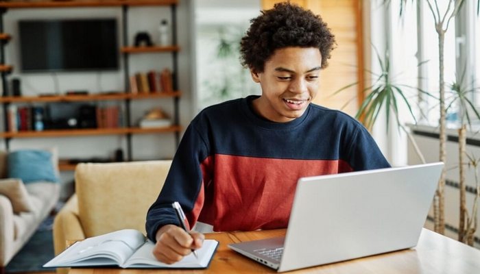 Cursos Gratuitos – Saiba Como se Inscrever e Estudar sem Pagar Nada em 2026